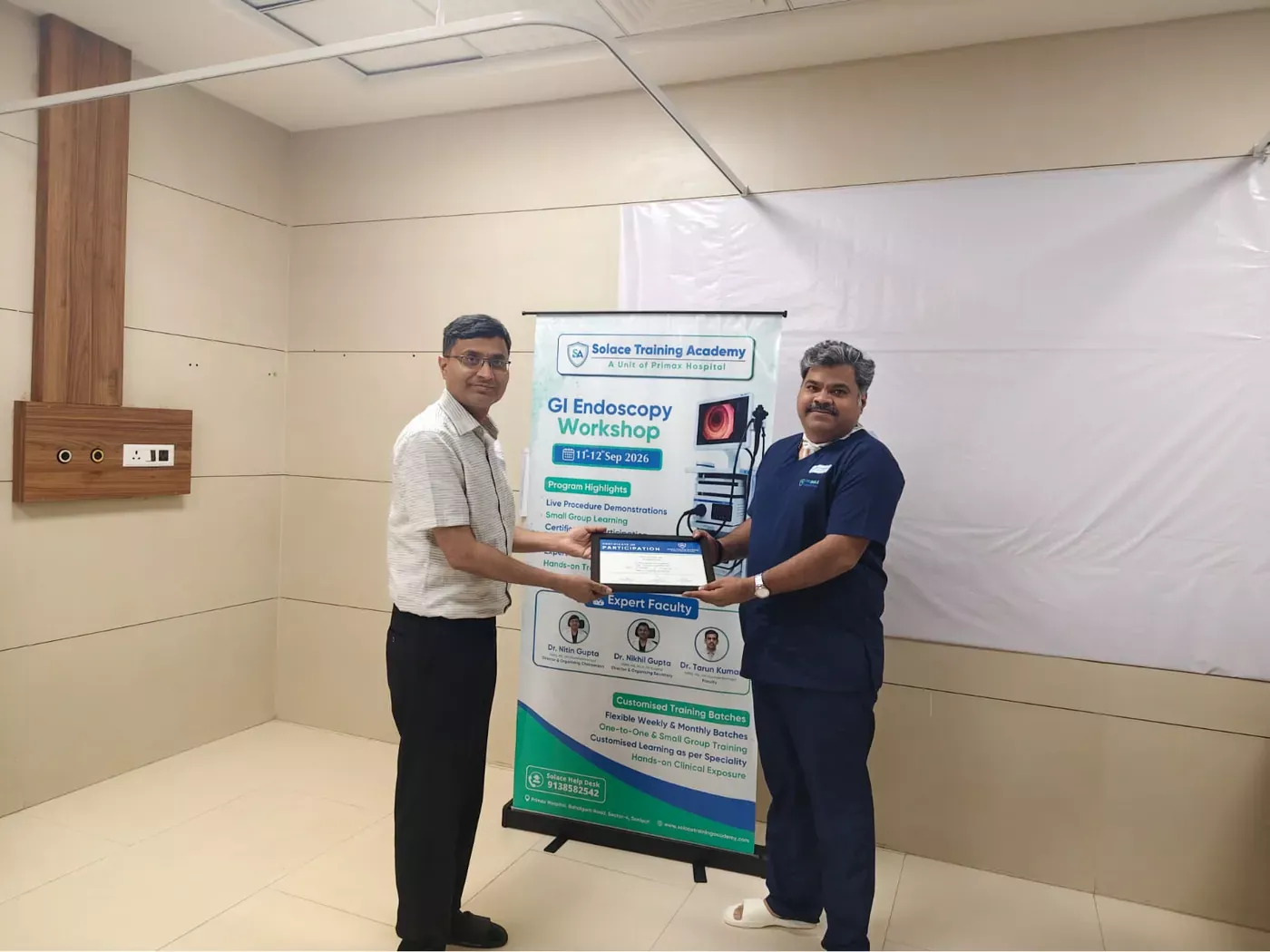 Certificate presentation during the GI Endoscopy Workshop, September 2026