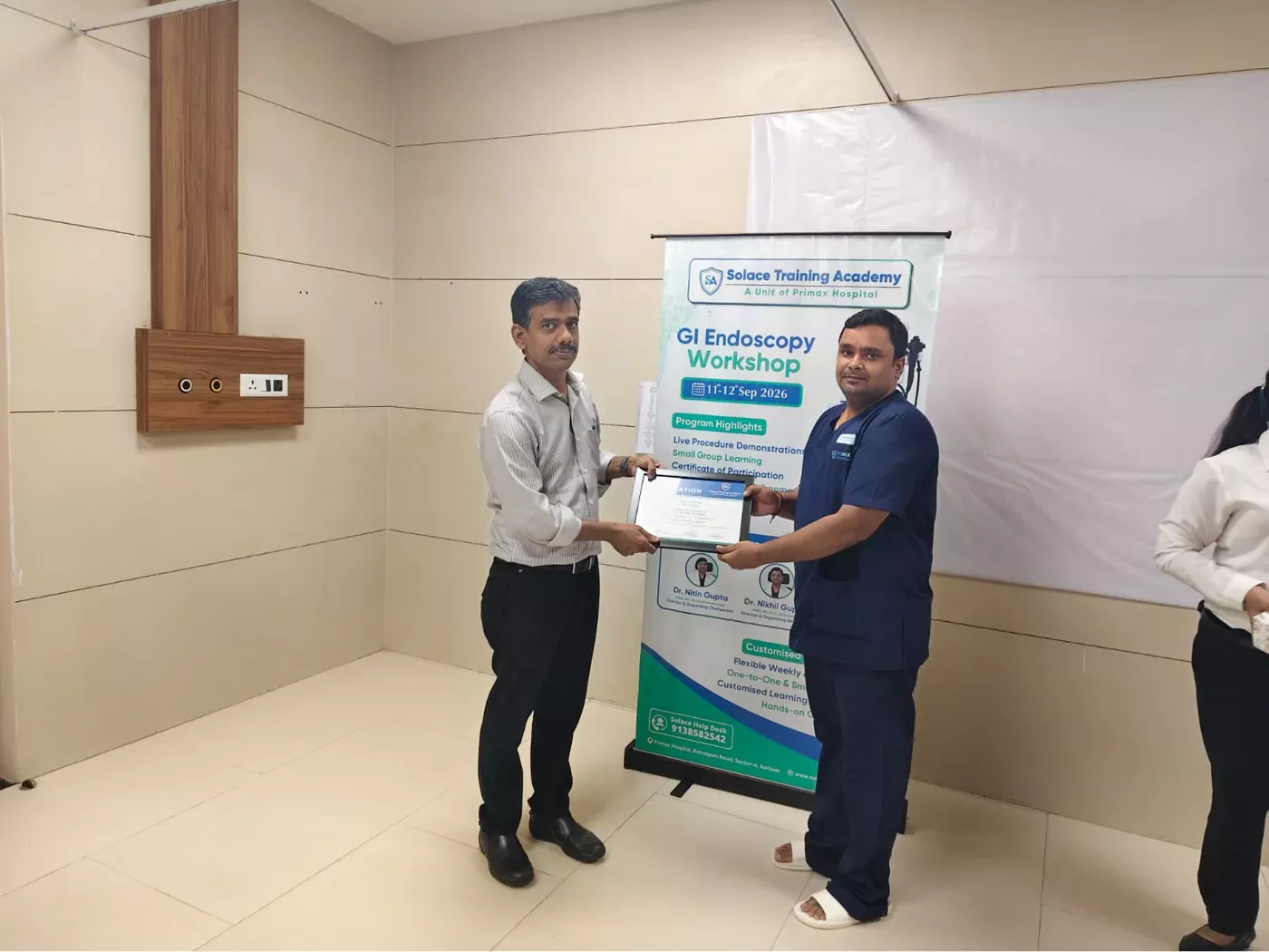 Certificate presentation during the GI Endoscopy Workshop, September 2026
